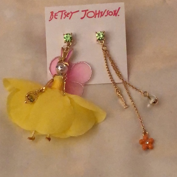Betsey Johnson Fairy Bunny Mismatch Drop Earrings Crystal Accents NWT - Picture 9 of 12